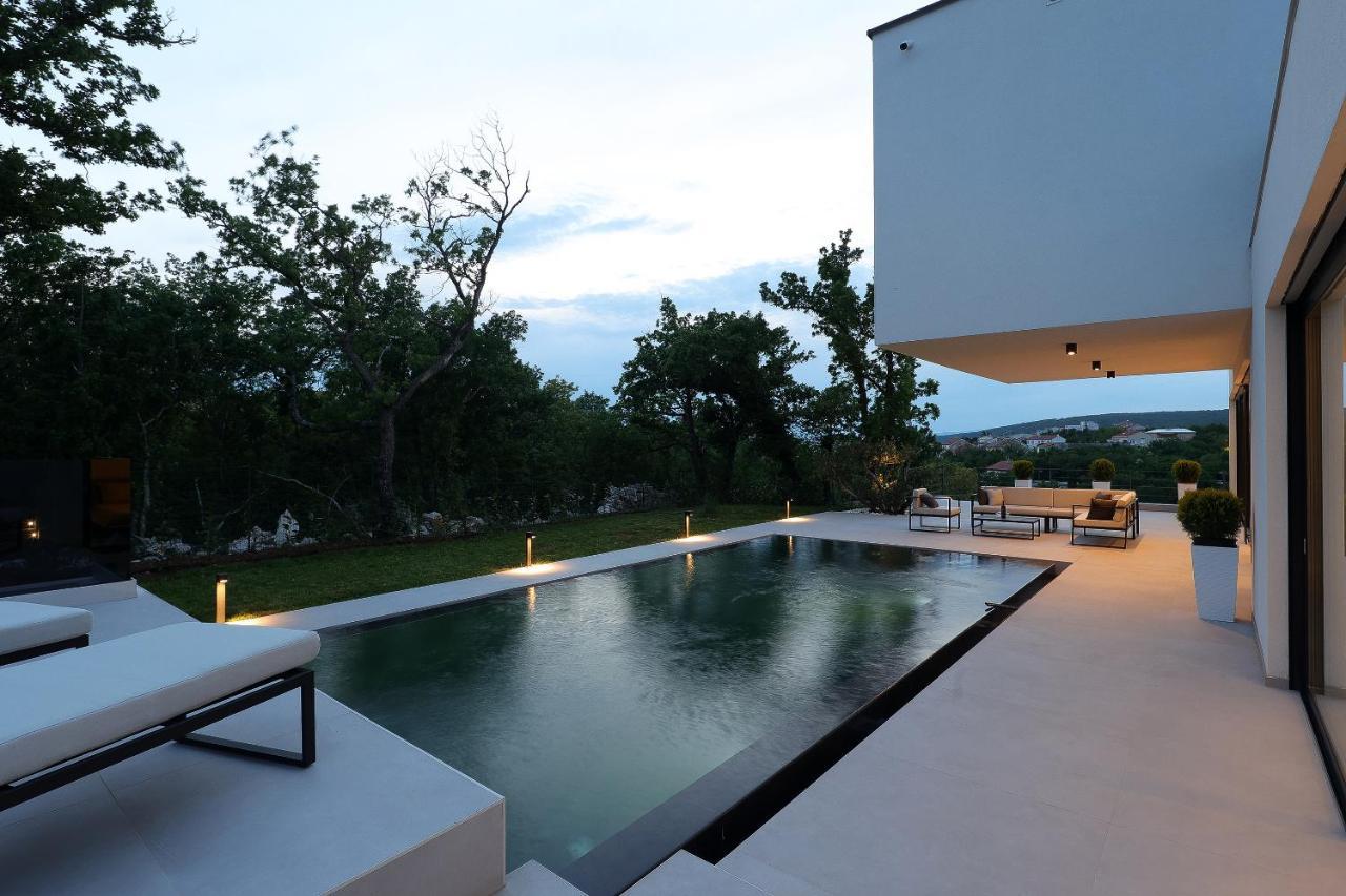 Luxury Cloer, - Sauna,steam Room, 2 Jacuzzis Villa *