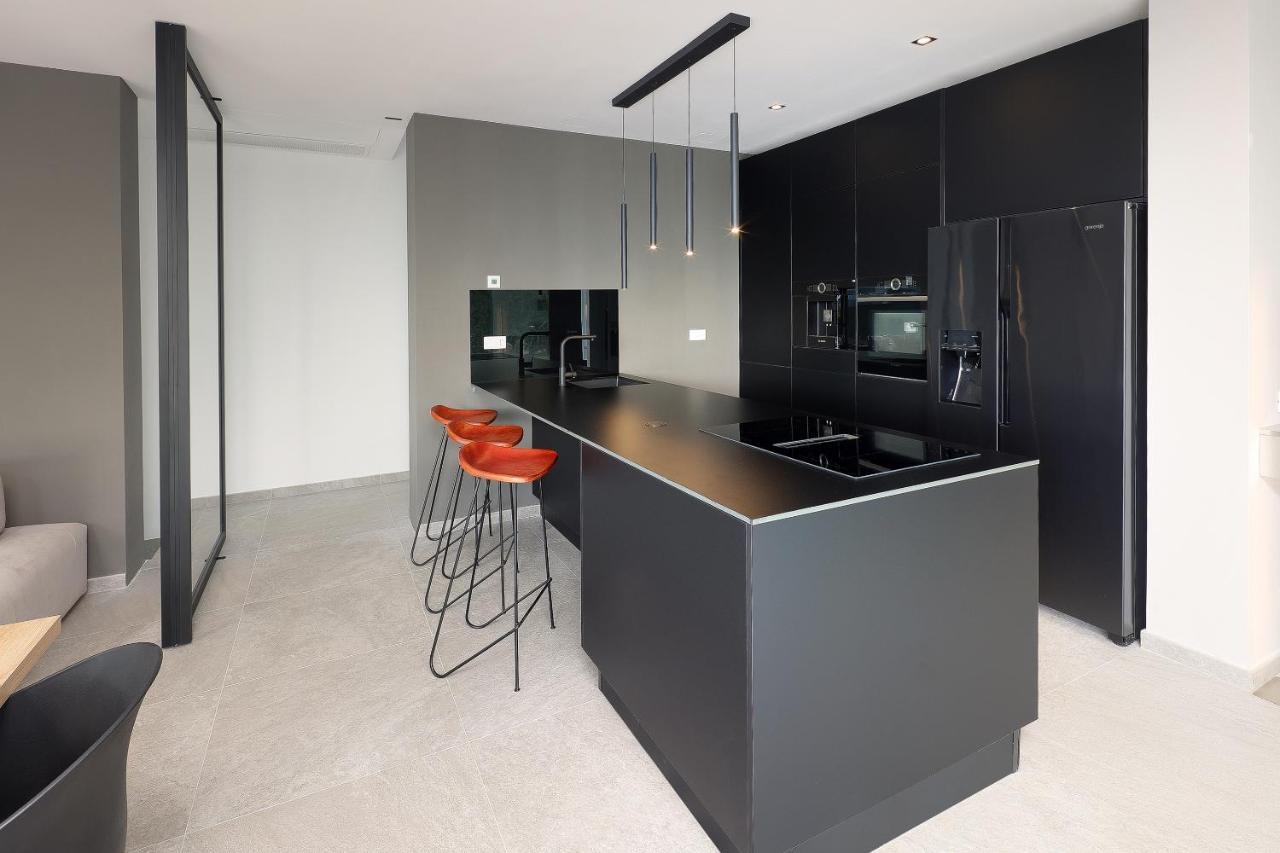 Luxury Cloer, - Sauna,steam Room, 2 Jacuzzis Villa *