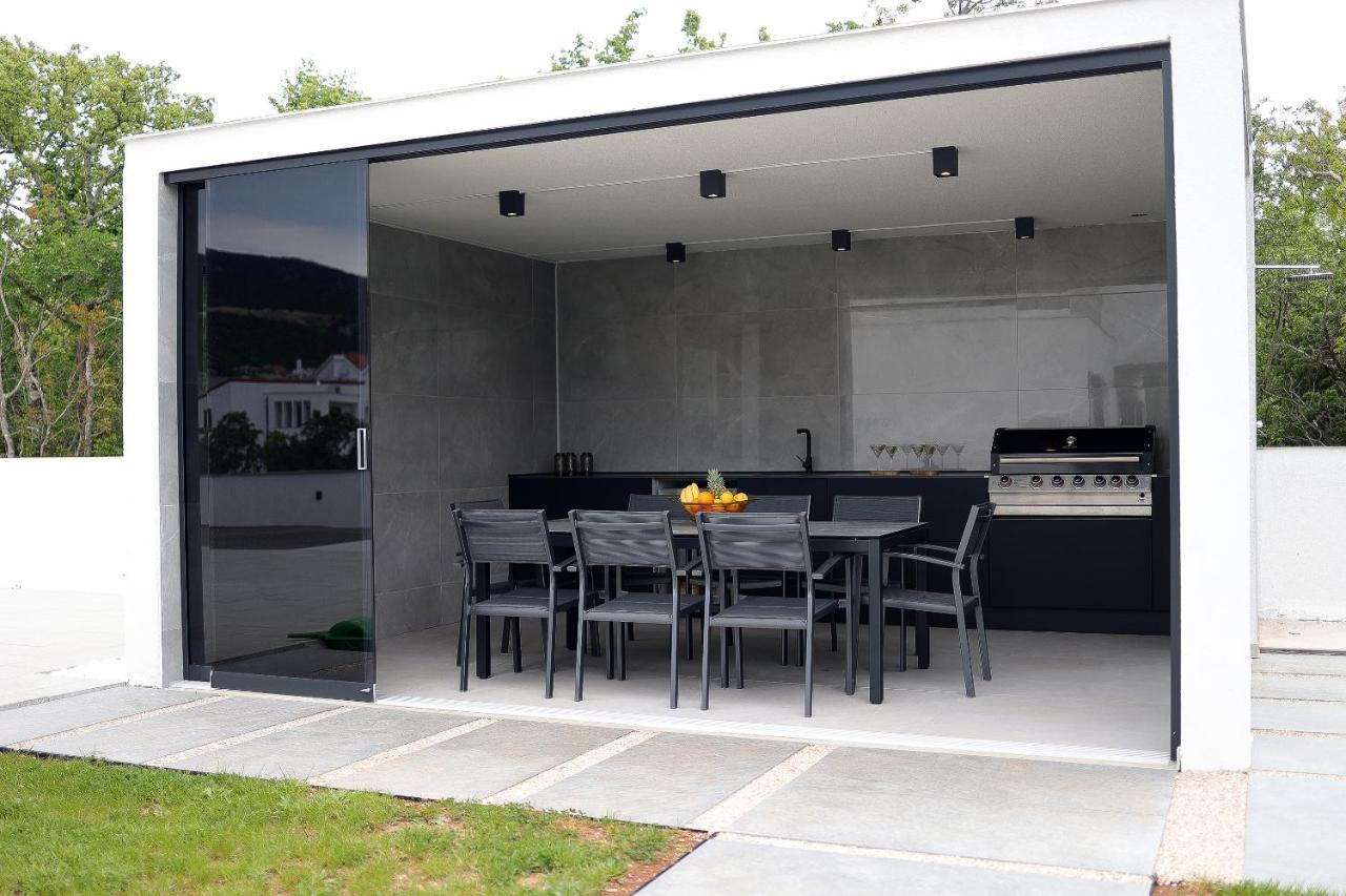 Villa Luxury Cloer, - Sauna,steam Room, 2 Jacuzzis