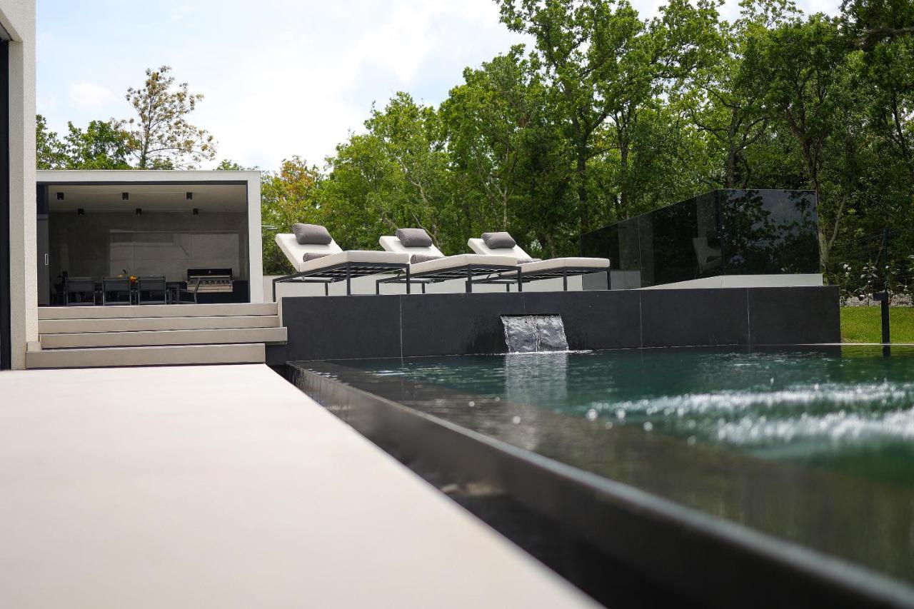 Luxury Cloer, - Sauna,steam Room, 2 Jacuzzis *